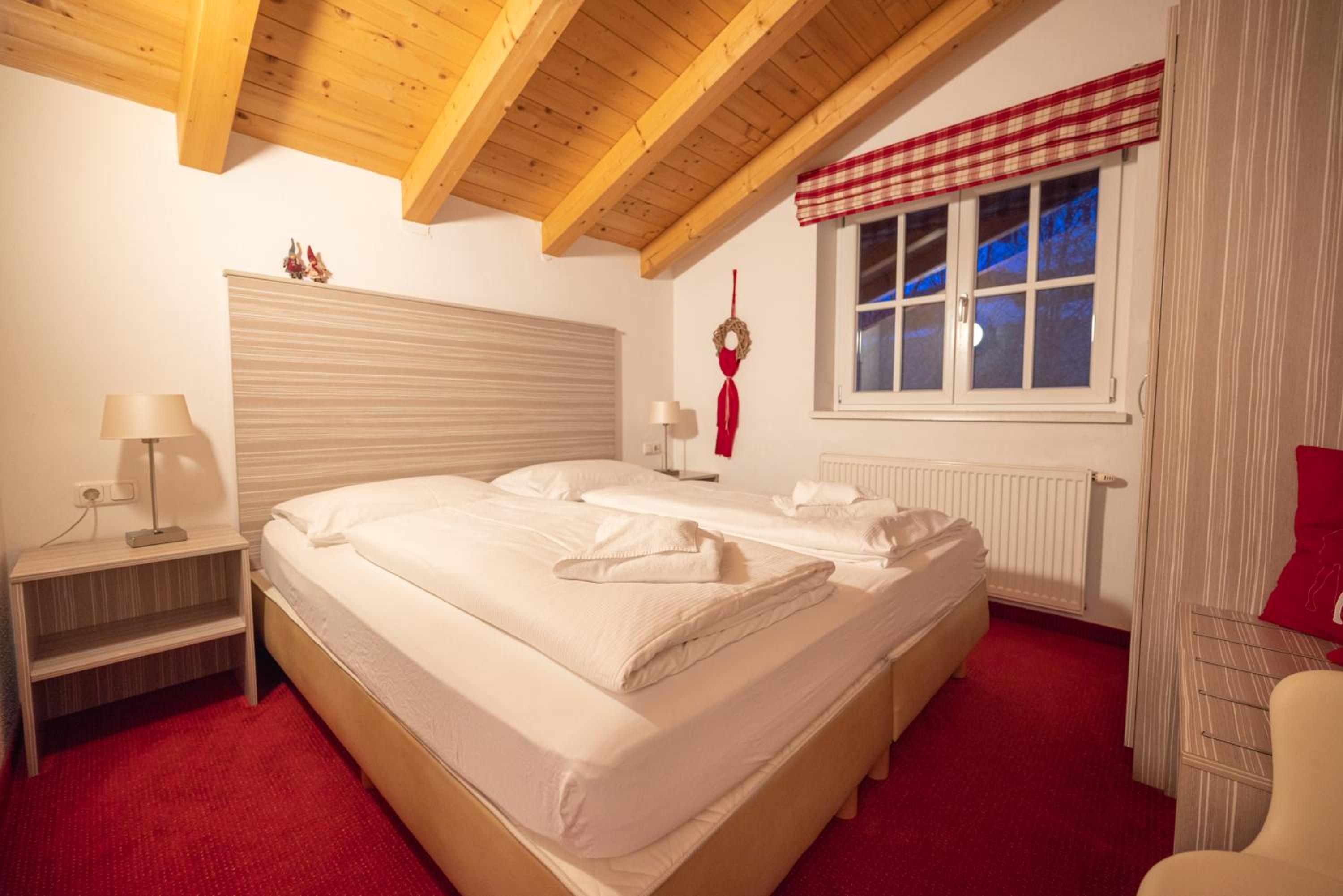 All Seasons Lodge by All in One Apartments