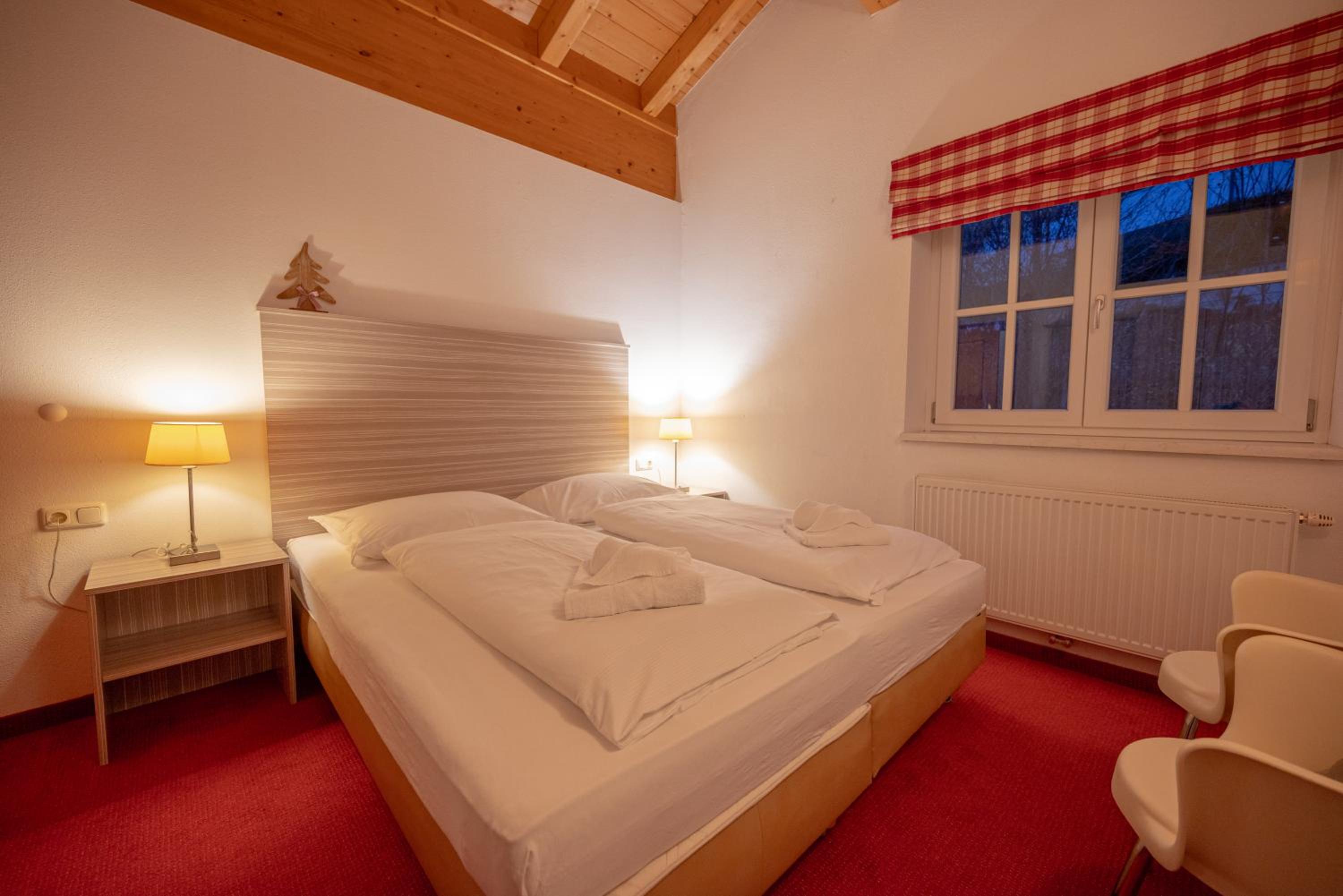 All Seasons Lodge by All in One Apartments