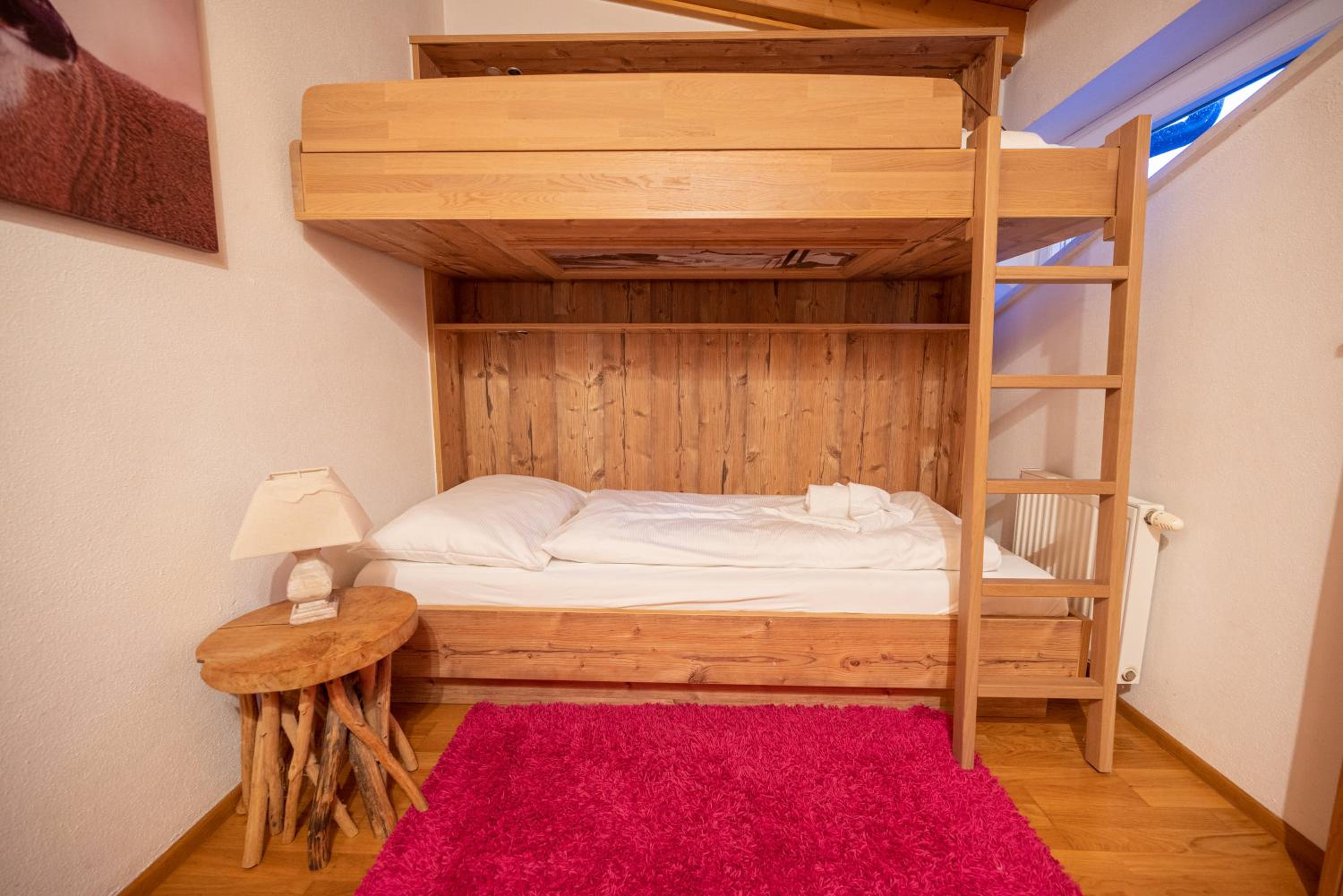All Seasons Lodge by All in One Apartments