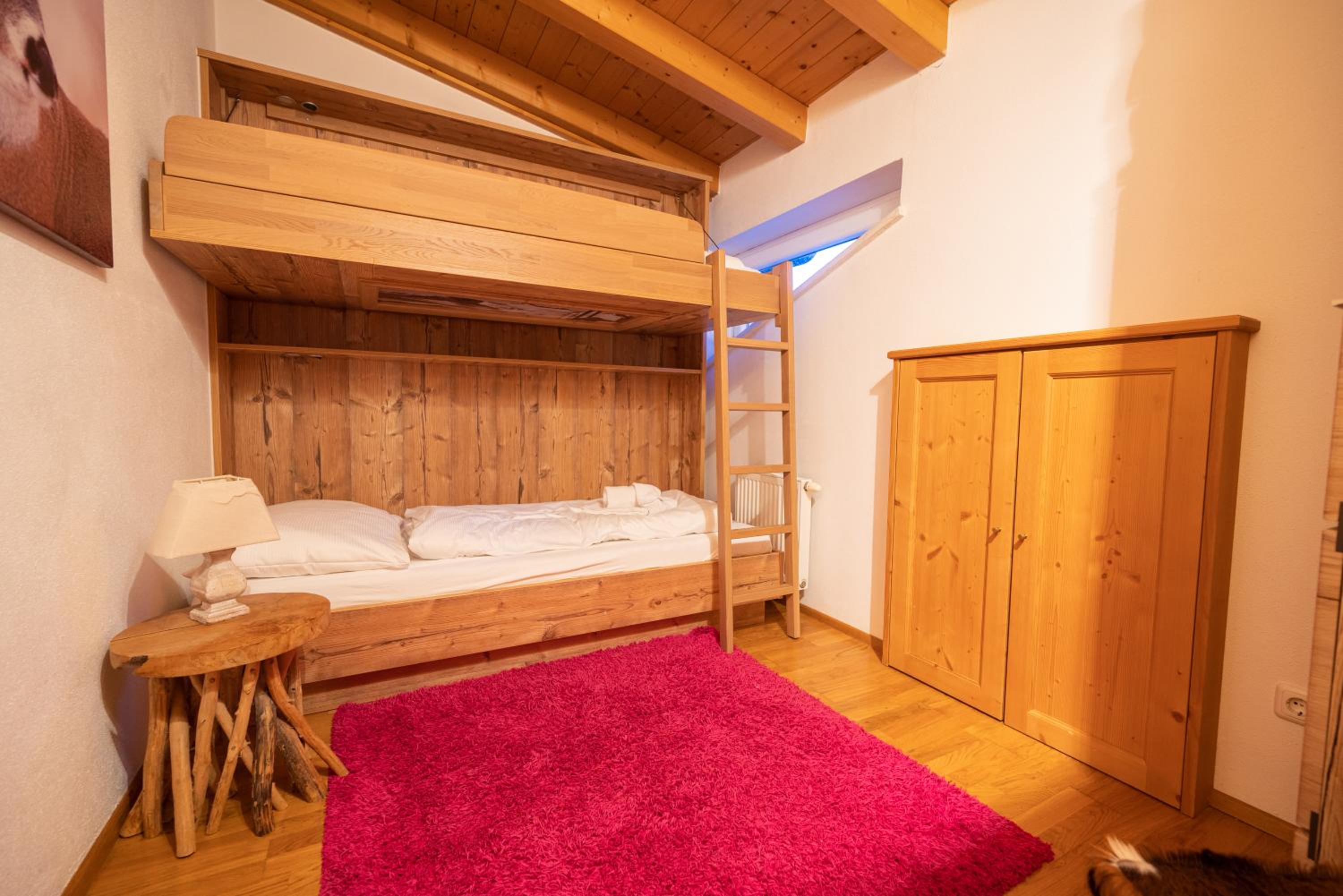 All Seasons Lodge by All in One Apartments