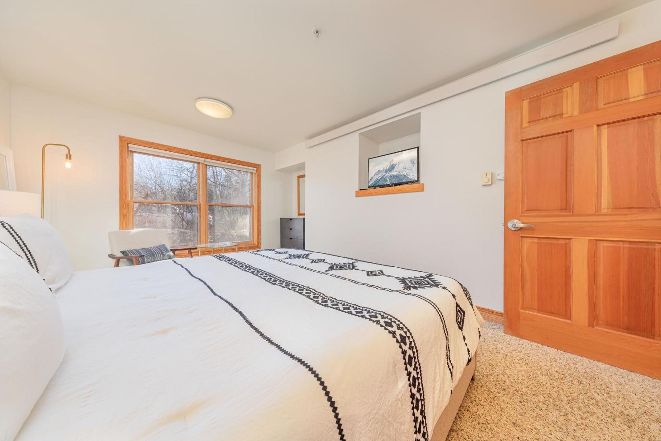 Targhee Rentals 122 in Driggs Idaho near Grand Targhee Ski Resort King Size Bed - Property Image 1