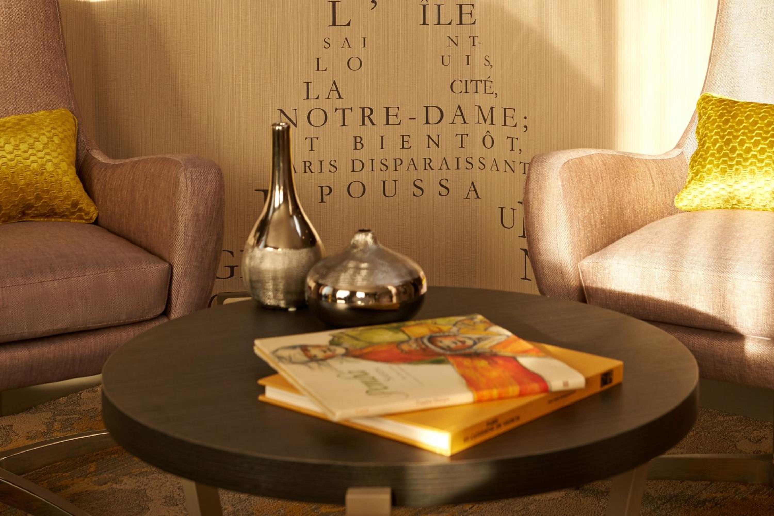 Renaissance Paris La Defense Hotel 4