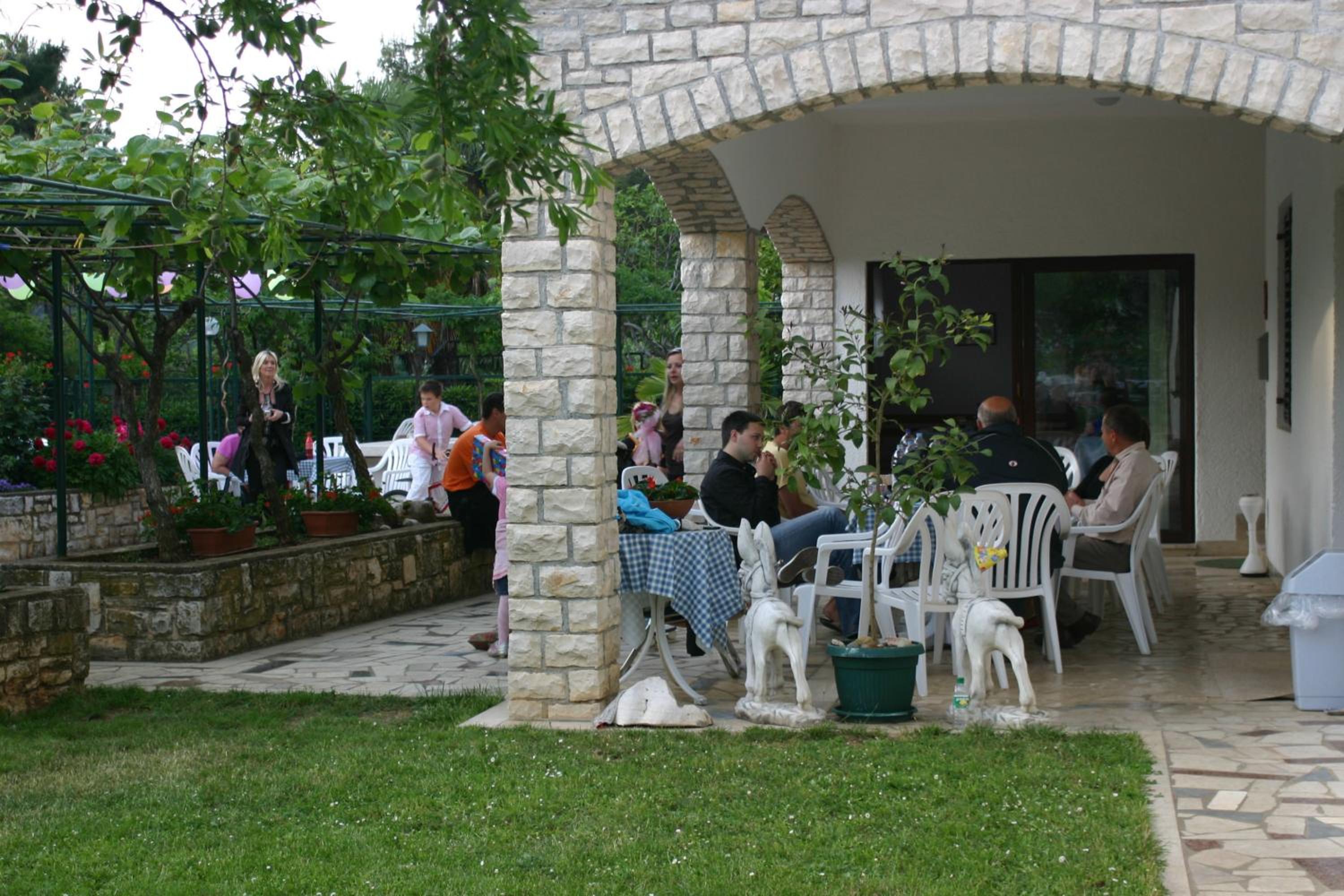 Photo 41
