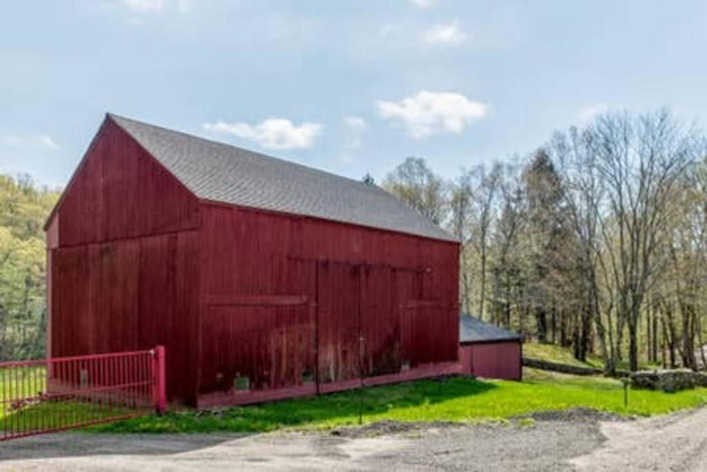 Sunny Ridge - PoshPadsCT Best Town Washington