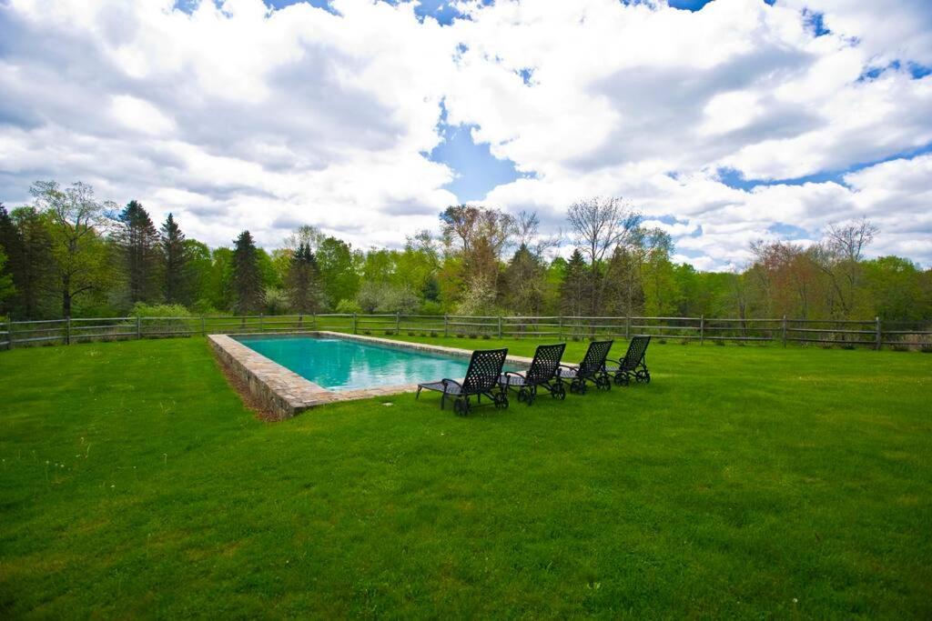 Sunny Ridge - PoshPadsCT Best Town Washington
