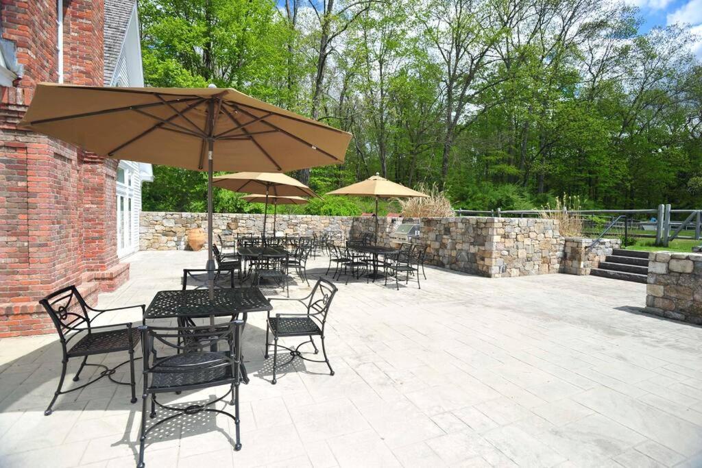 Sunny Ridge - PoshPadsCT Best Town Washington