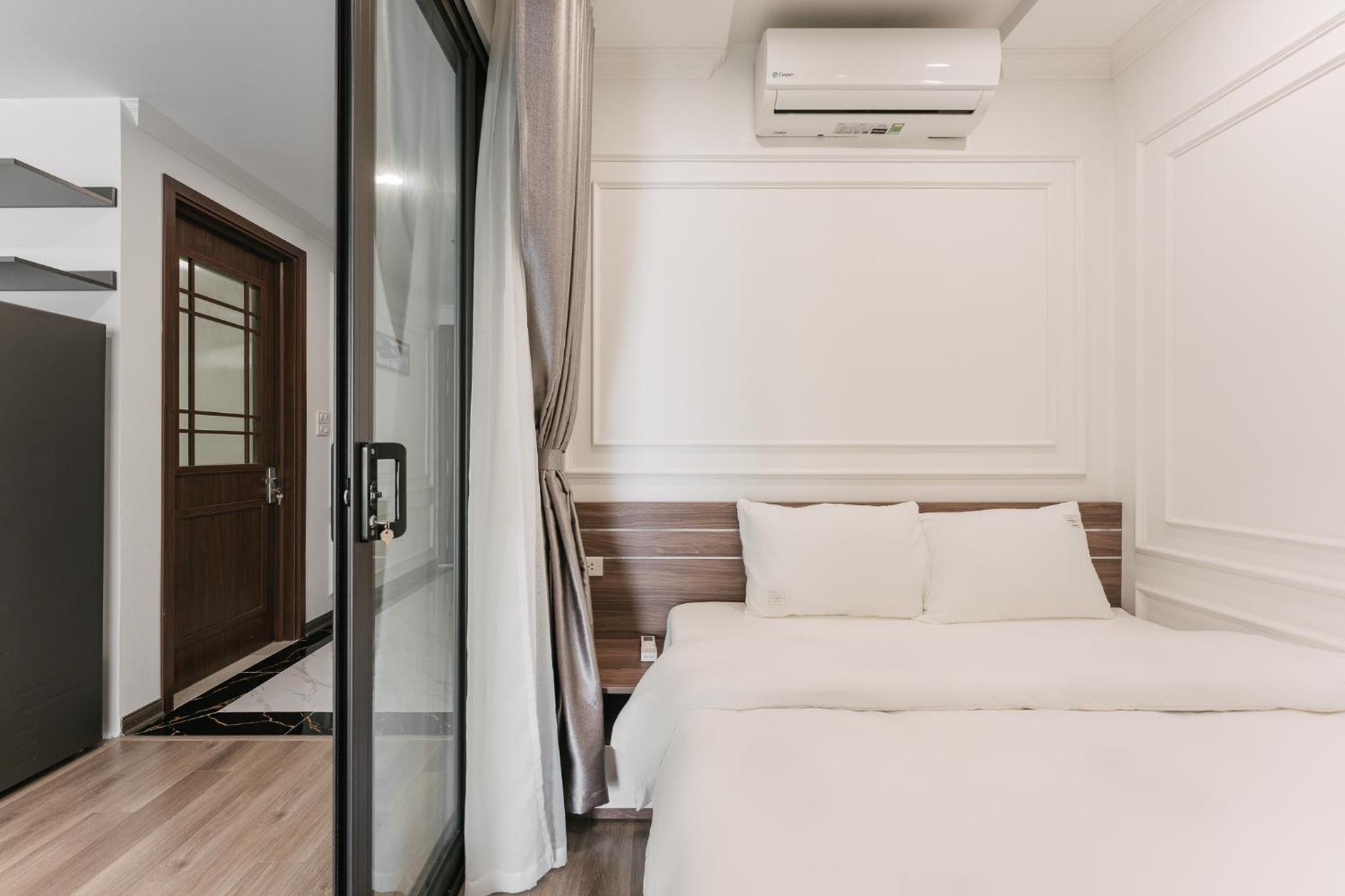 D'LEROI SOLEIL- TAY HO- NEAR WESTLAKE IN HA Noi