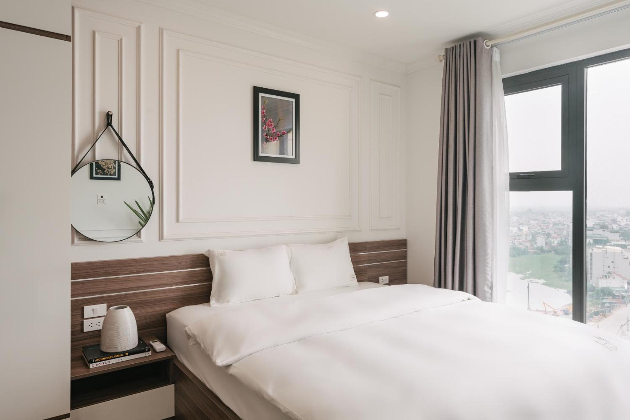 D'LEROI SOLEIL- TAY HO- NEAR WESTLAKE IN HA Noi