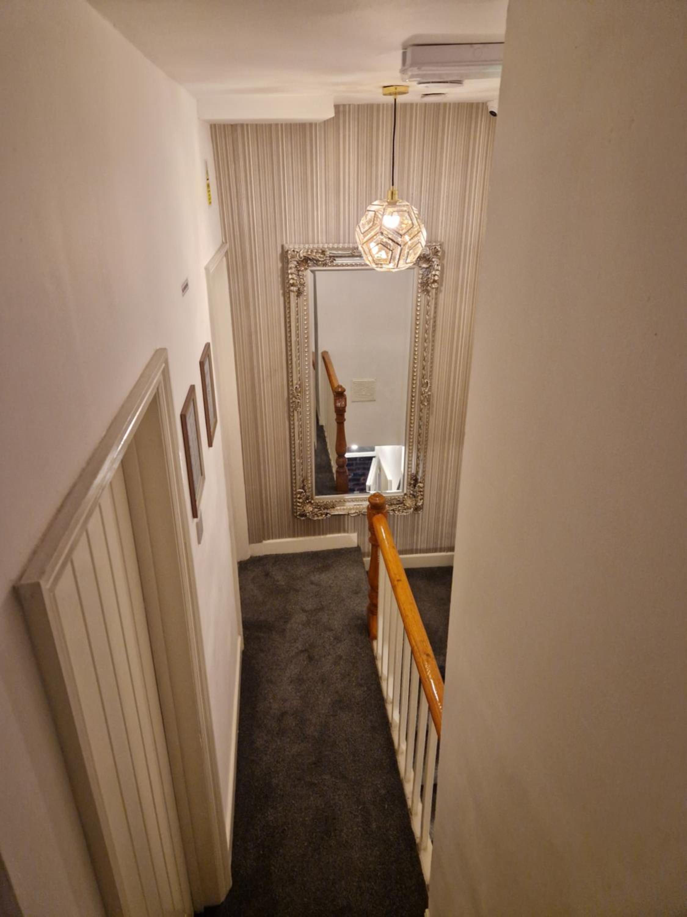 Highfields Living - All Rooms Ensuite- Free Wifi- Free Local Parking view 4