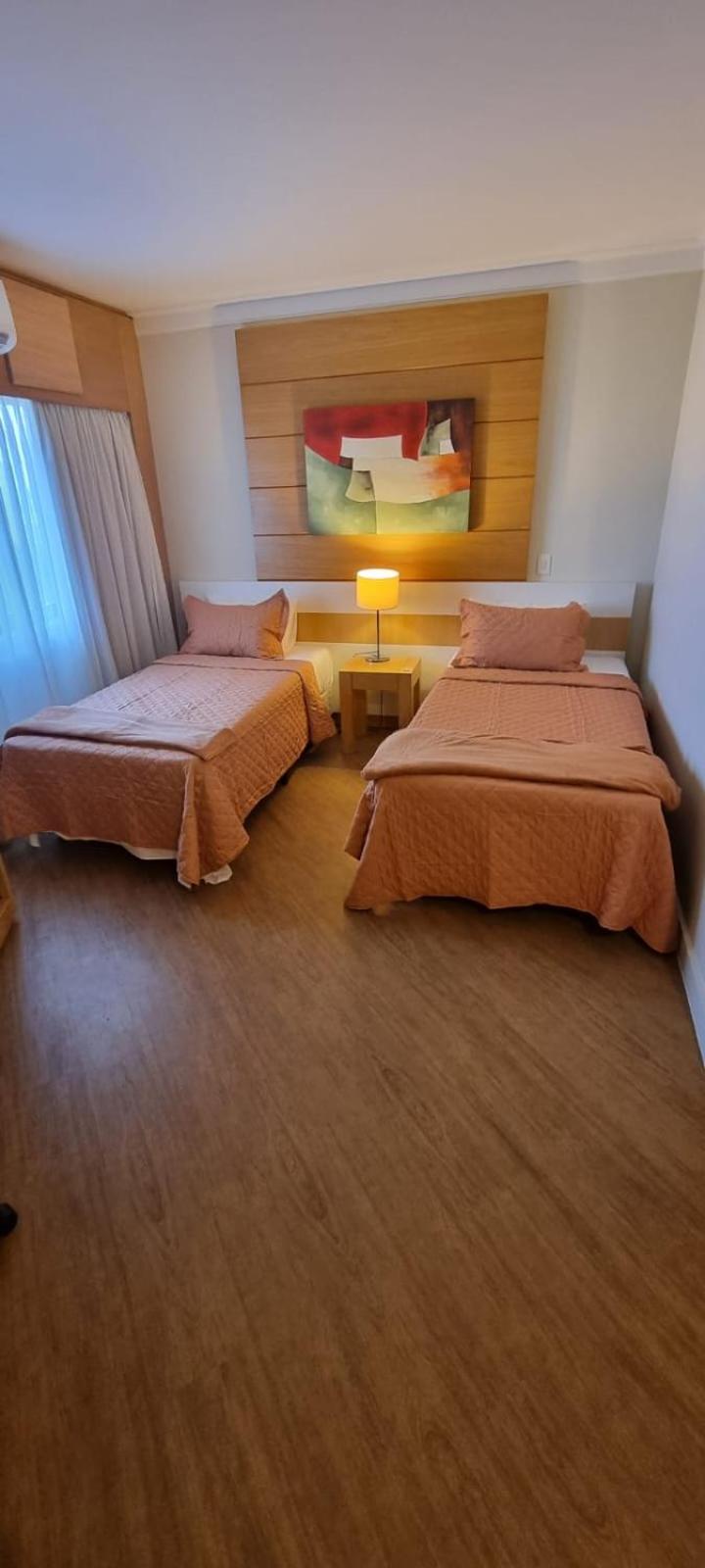 Flat lindo com vista em frente ao aeroporto de Congonhas - H806
