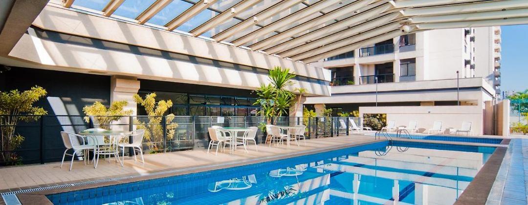Flat lindo com vista em frente ao aeroporto de Congonhas - H806