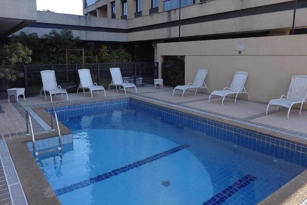 Flat lindo com vista em frente ao aeroporto de Congonhas - H806