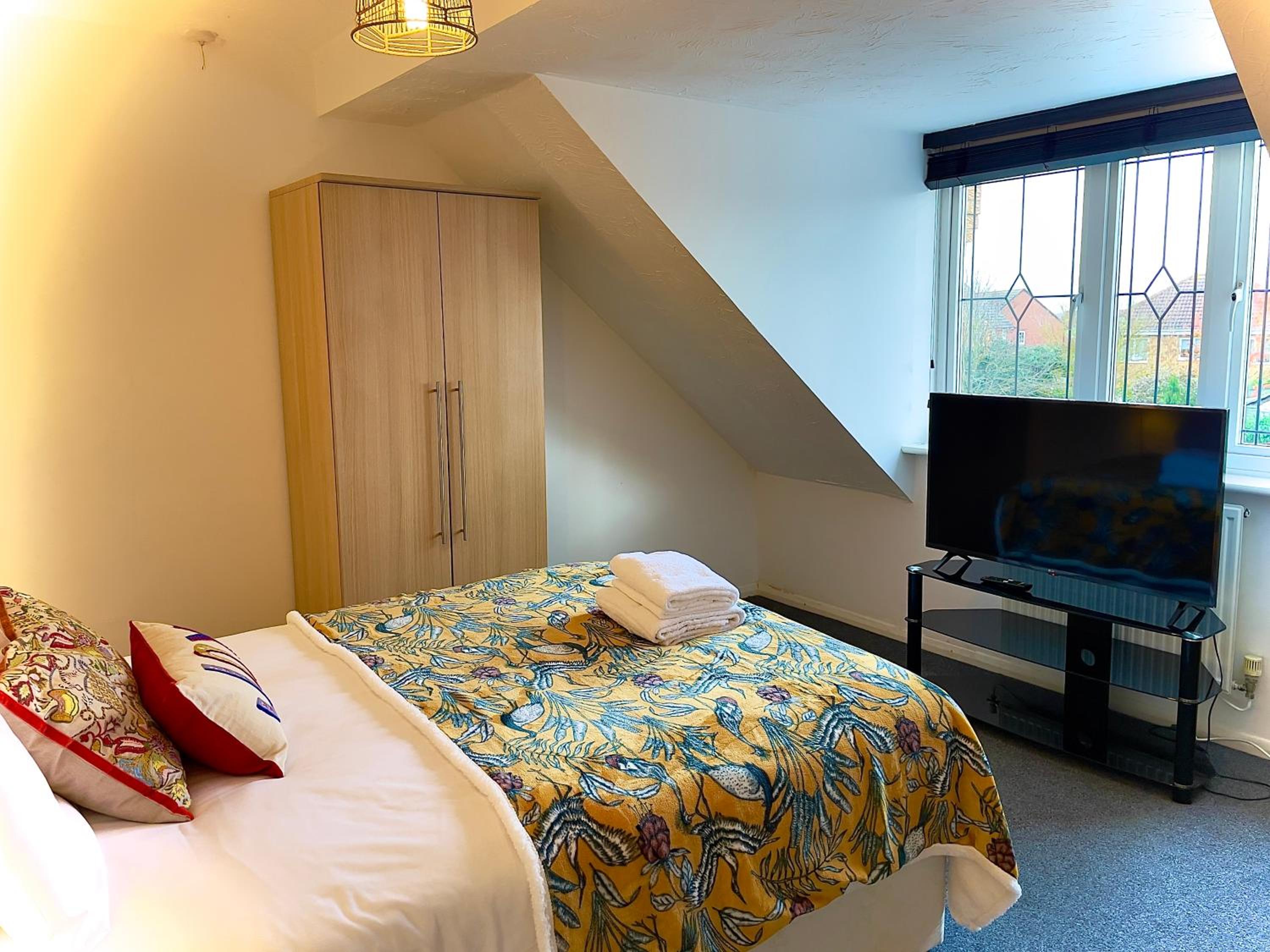 Charming Home in Wellingborough