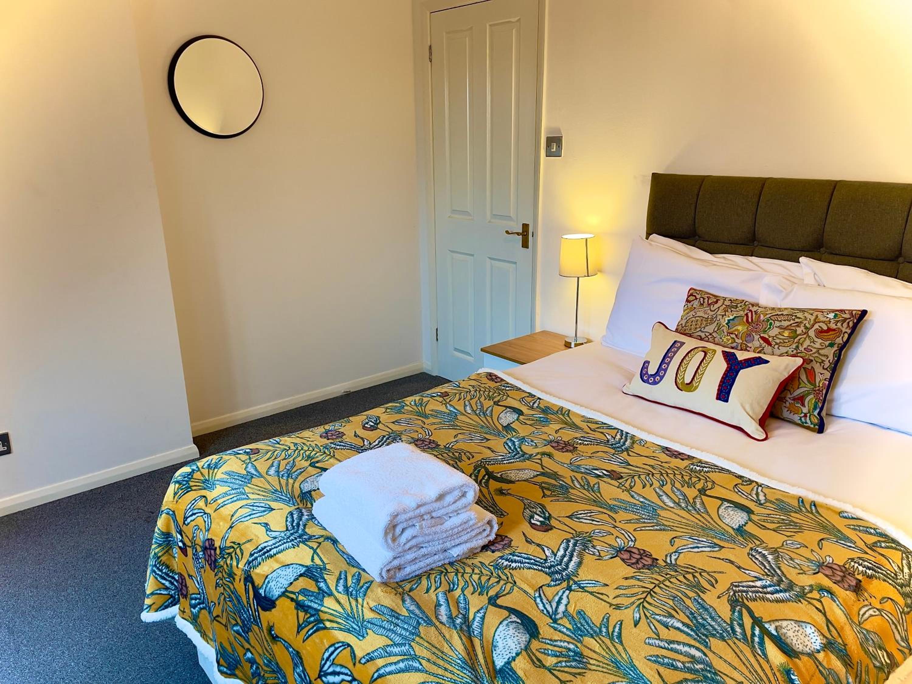 Charming Home in Wellingborough