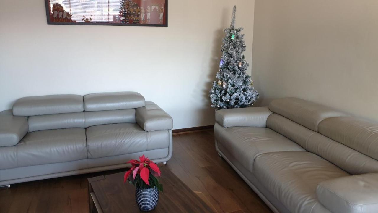 Clayton Living Town House at Monash Doorstep