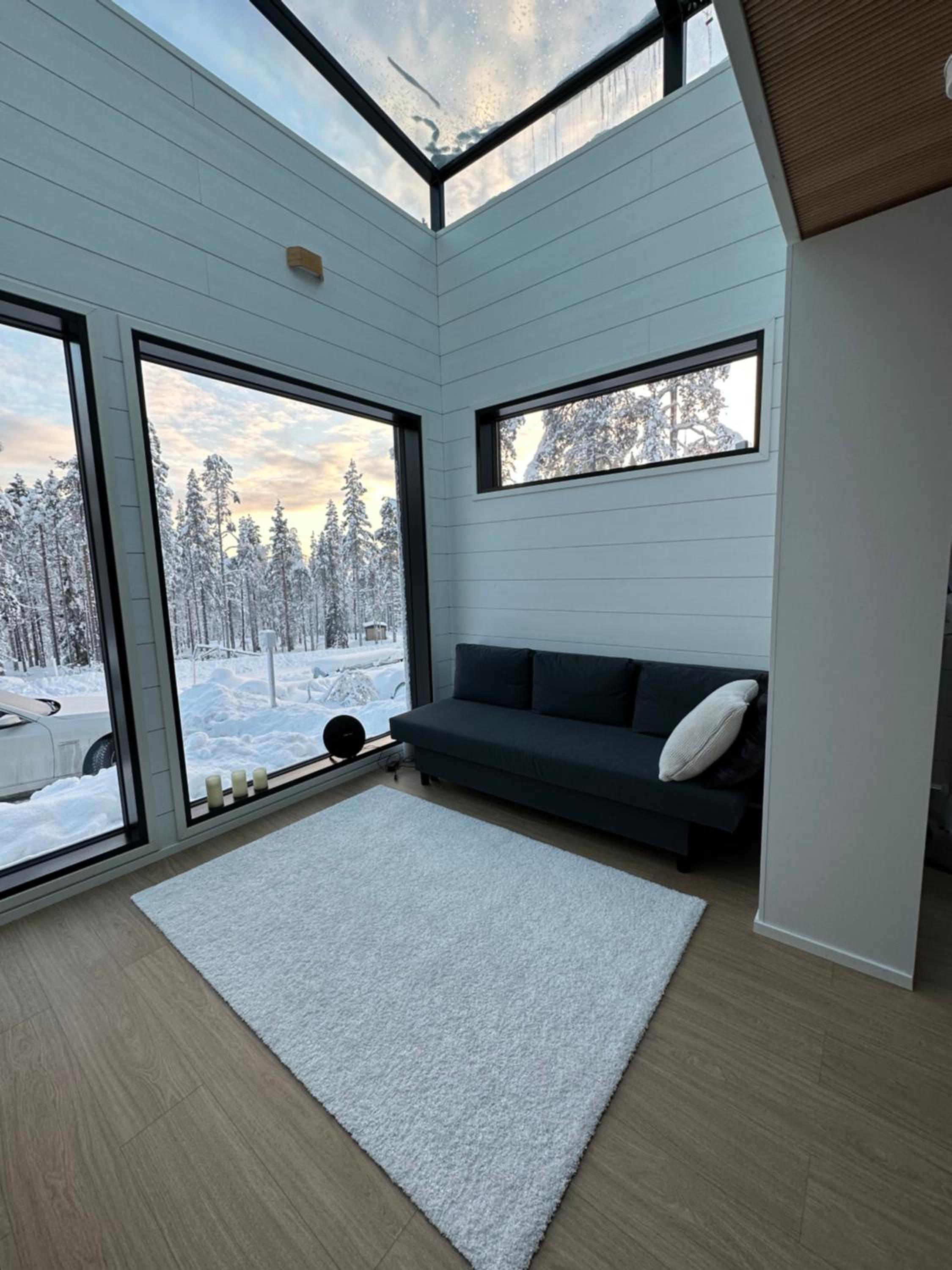 Levi Aurora Sky