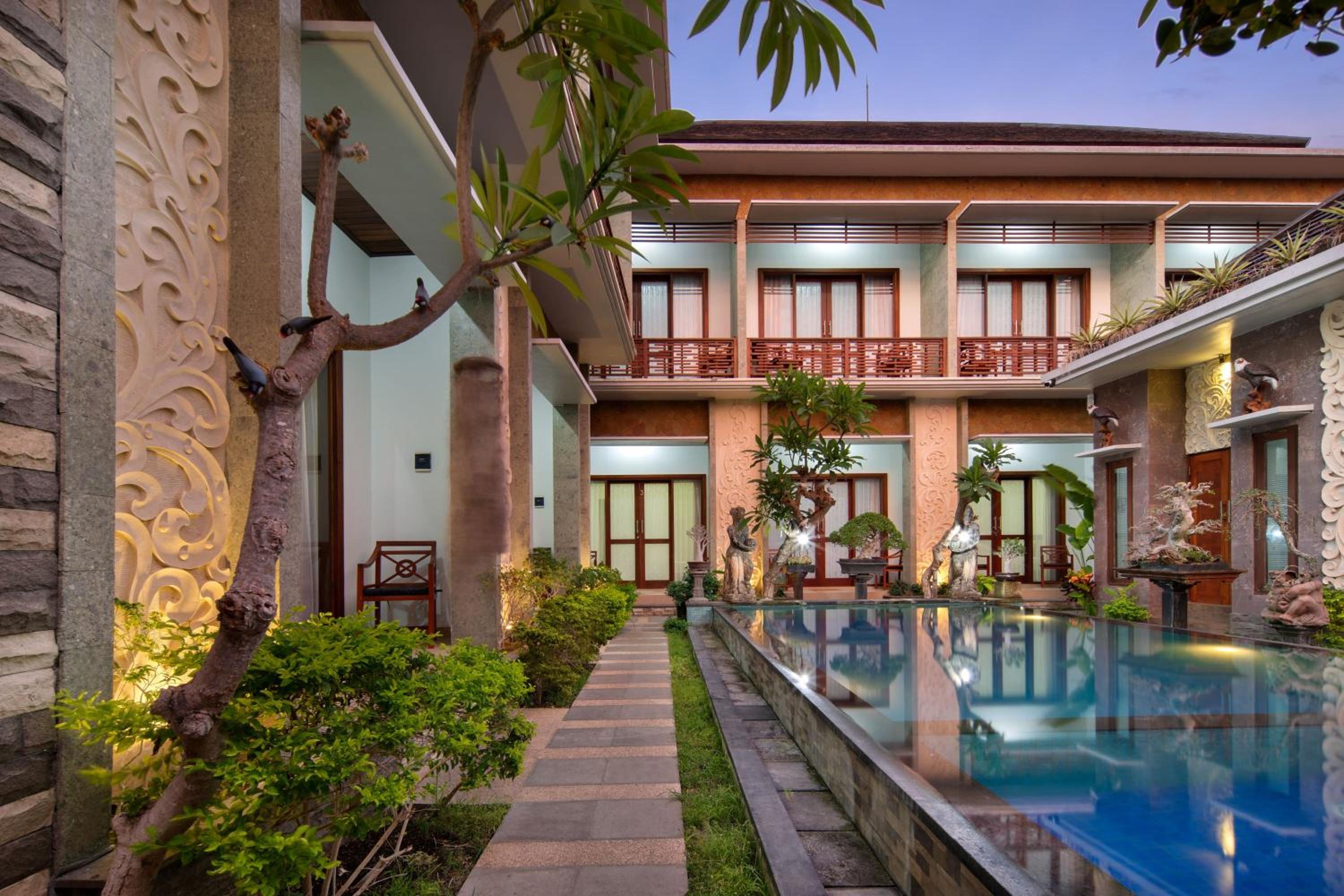 Hotel Jineswari Kuta by Kamara