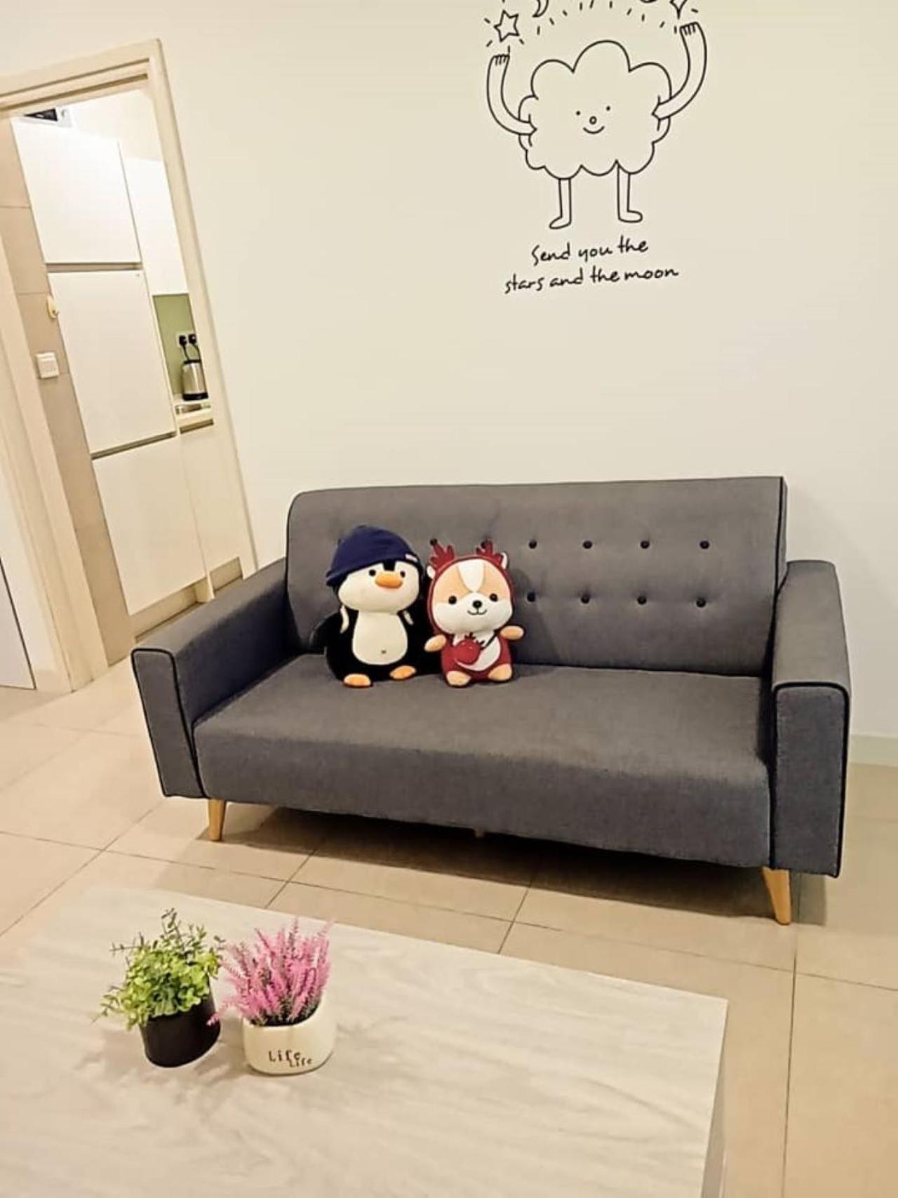 Legoland-4mins Walk-Spacious-Kids Friendly with Bathtub@ Happy Travel- AFINITY RESIDENCY photo 8