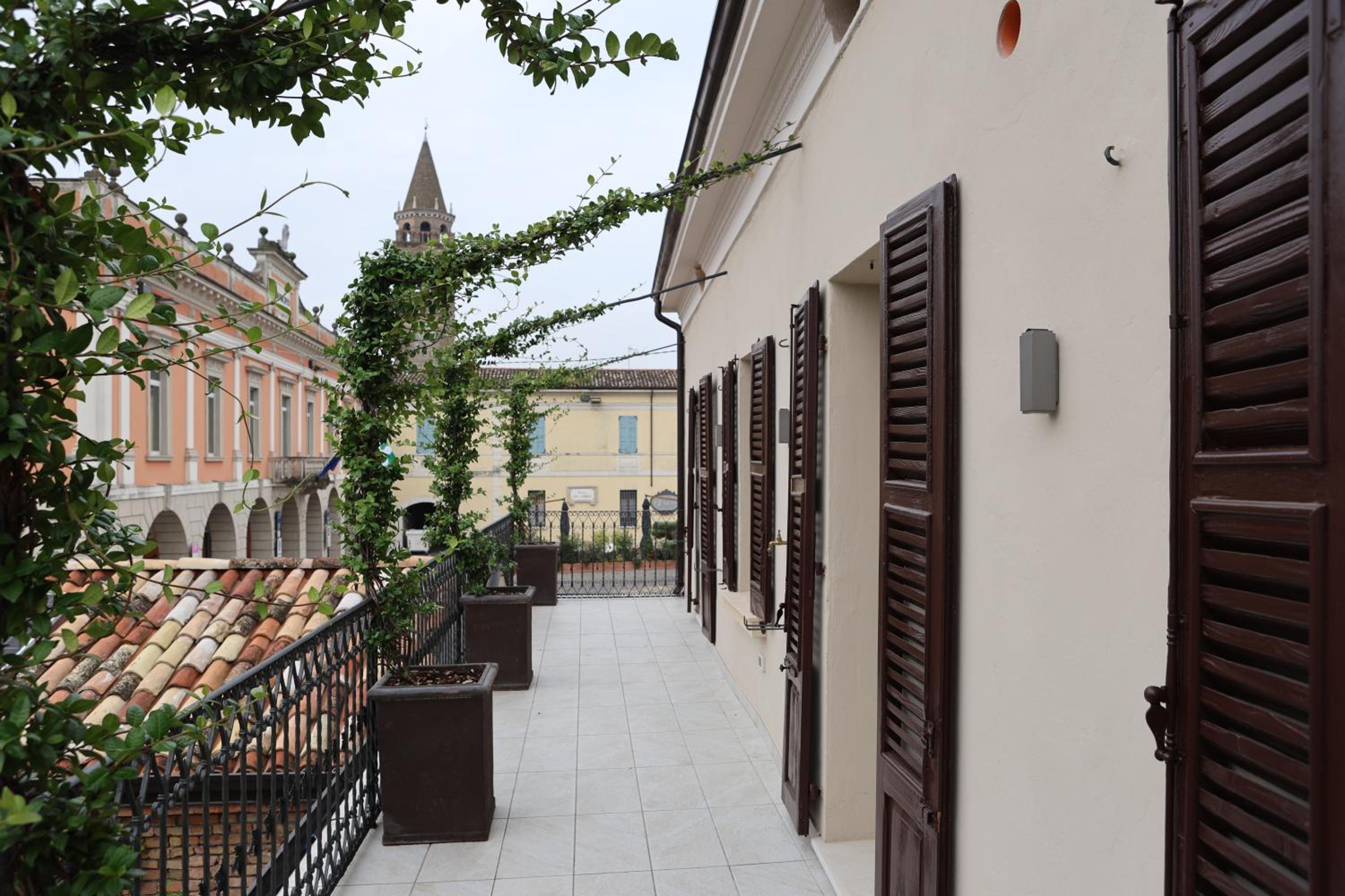 DOMUS AQUENIGRE