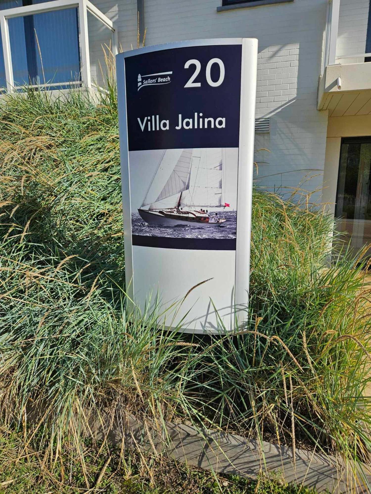 Sailors Beach VI Villa Jalina verwarmd zwembad in het hoogseizoen