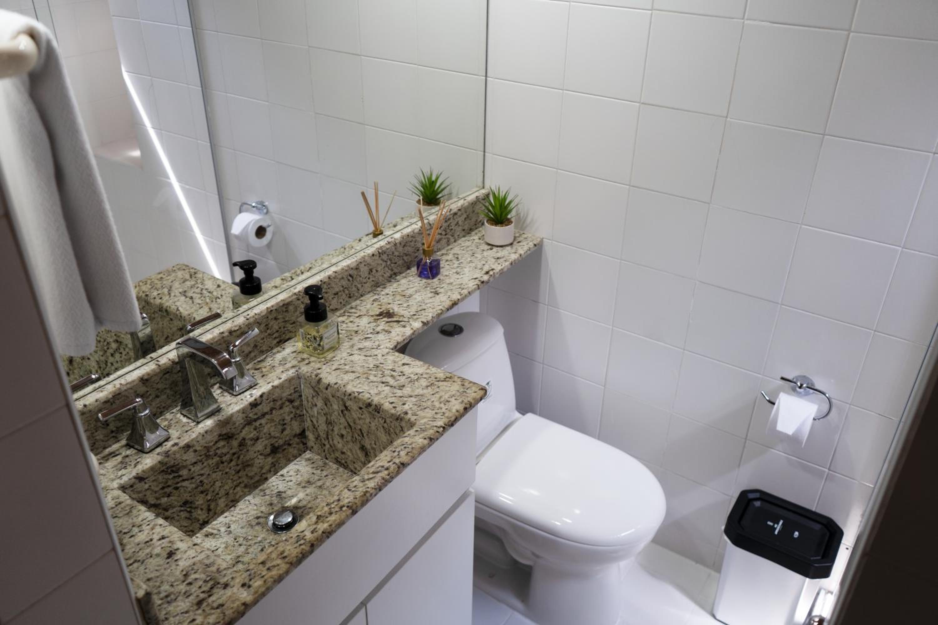 Comfortable quite Studio in El Poblado Medellin