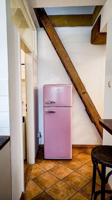 Huge-Elegant-Art 5 Beds Flat in Schöneberg