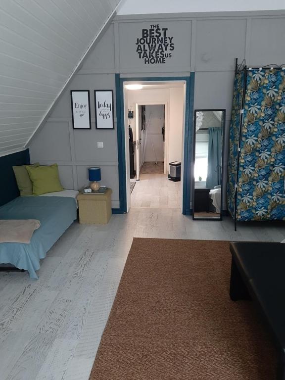 Saarlouis, Ortsteil Beaumarais "Anna's Cottage"BedBreakfast "TravellerAwards 2022" - Property Image 37