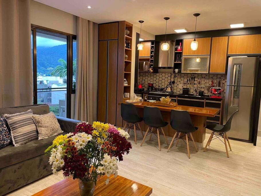 FLAT ENCANTADOR BARRA/JARDIM OCEÂNICO - FRENTE MAR JUNTO À OLEGÁRIO MACIEL