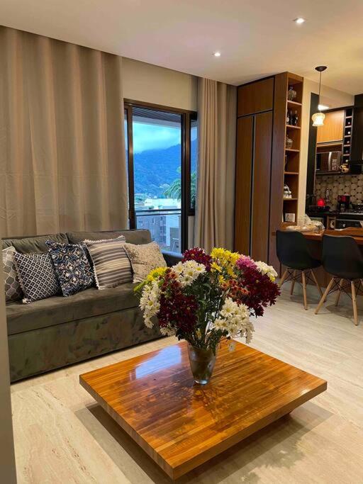 FLAT ENCANTADOR BARRA/JARDIM OCEÂNICO - FRENTE MAR JUNTO À OLEGÁRIO MACIEL
