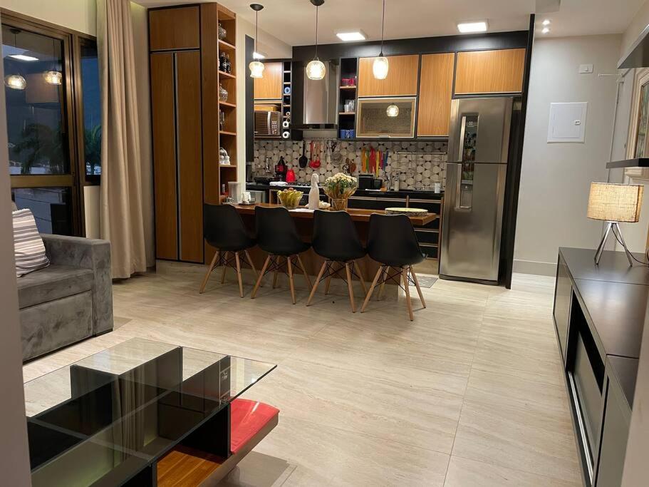 FLAT ENCANTADOR BARRA/JARDIM OCEÂNICO - FRENTE MAR JUNTO À OLEGÁRIO MACIEL