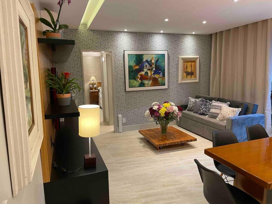 FLAT ENCANTADOR BARRA/JARDIM OCEÂNICO - FRENTE MAR JUNTO À OLEGÁRIO MACIEL