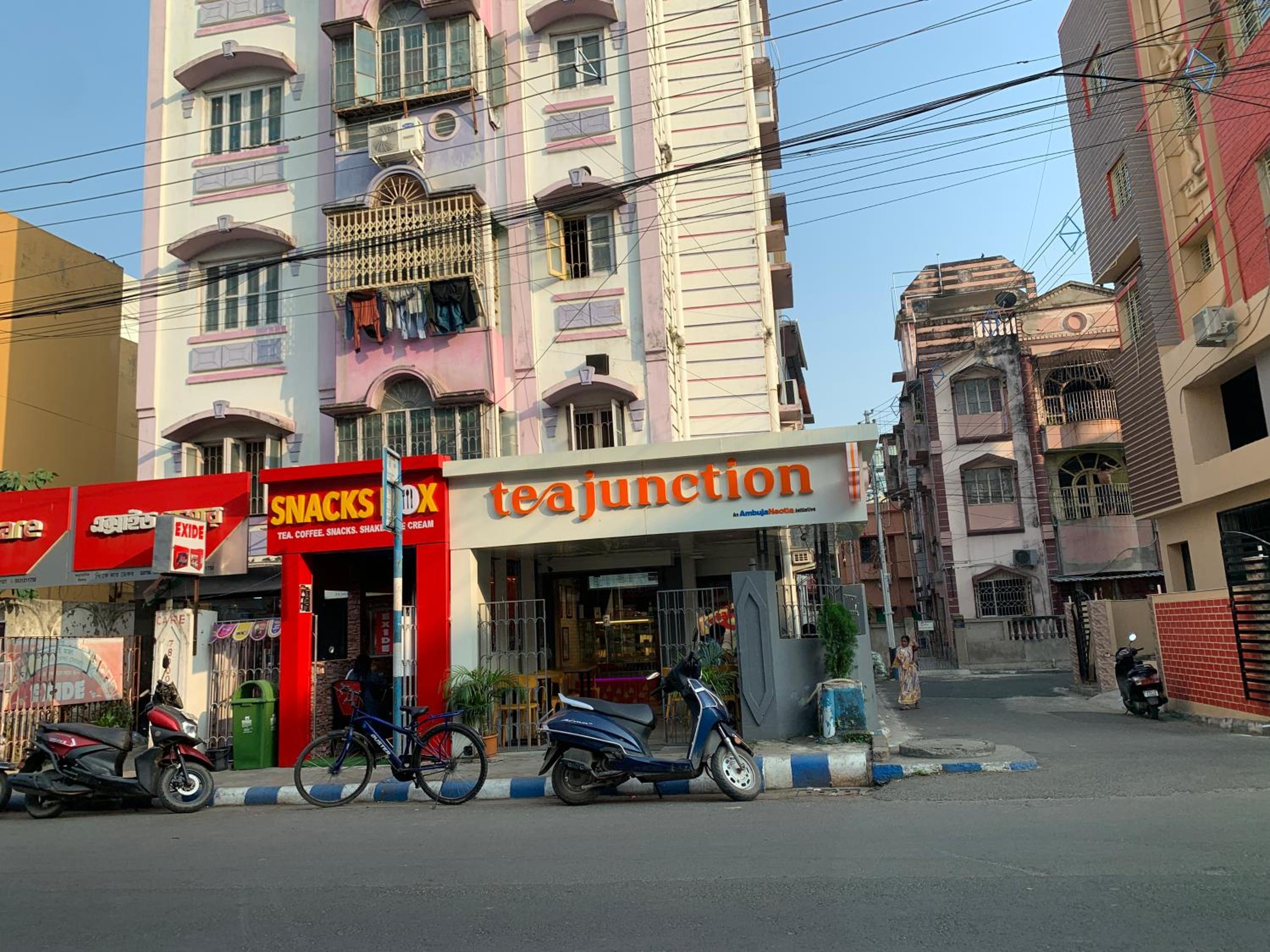 Luxury 3BHK Aprtmnt City View Balcony HSpeed Wifi Free Parking view 5