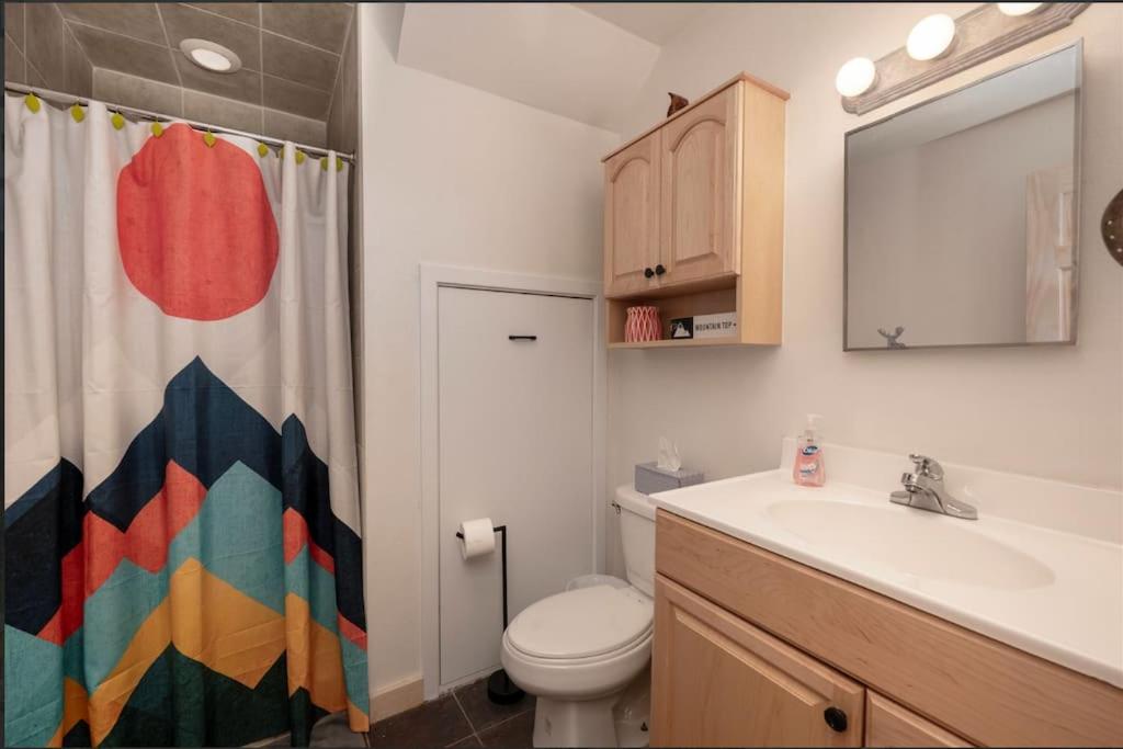 Fun + Cozy Winter Park Condo, 3.5 miles to resort view 5