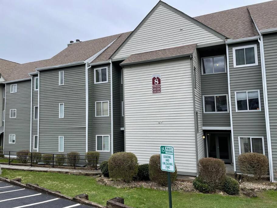 Spacious Gatlinburg Condo With Million Dollar Mountain Views view 5