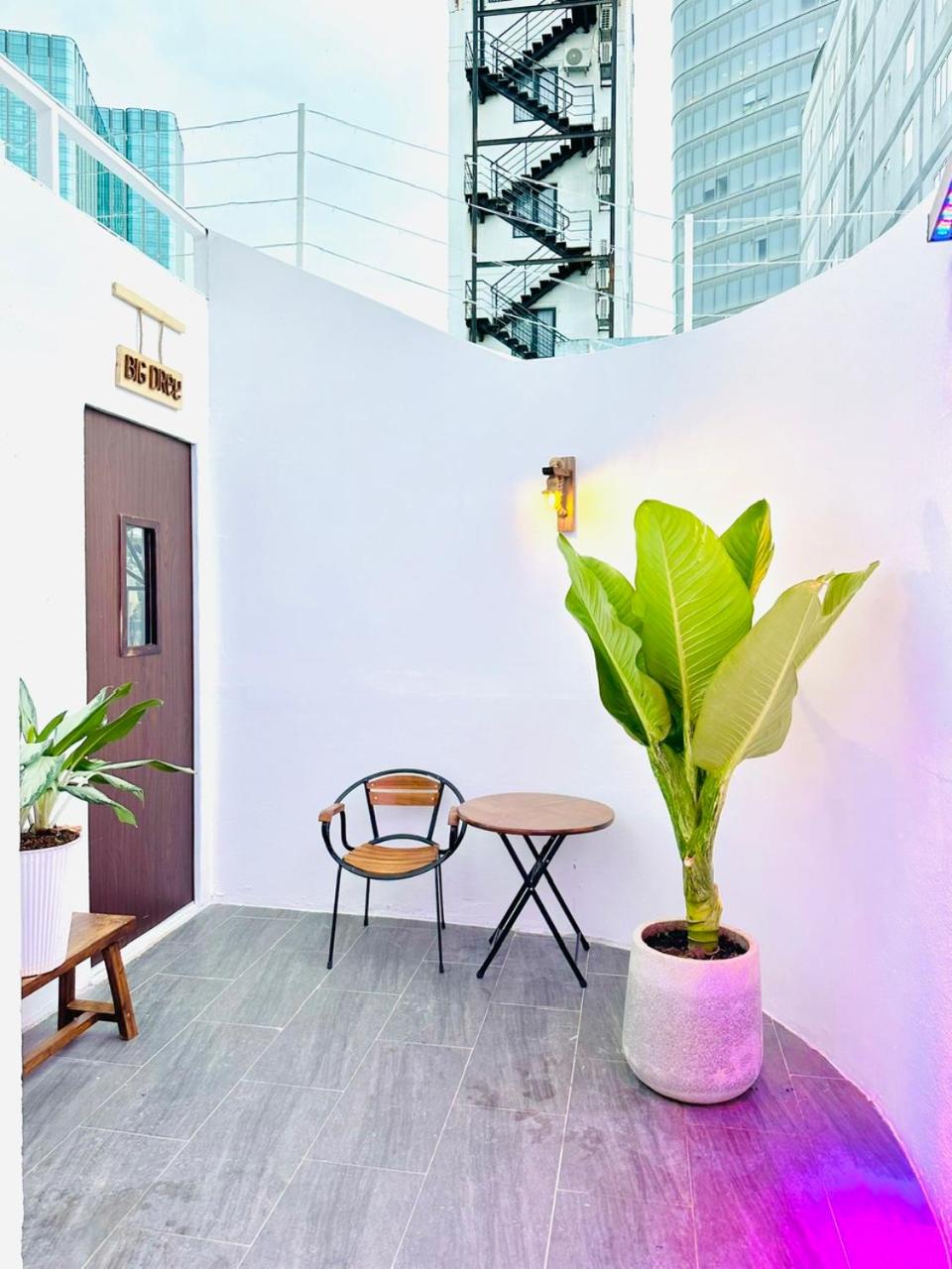 Spacious Penthouse private rooftop in D1 HCMC