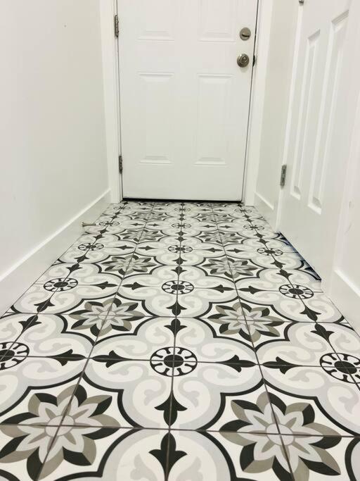 Classy single family house, walk to St Boniface