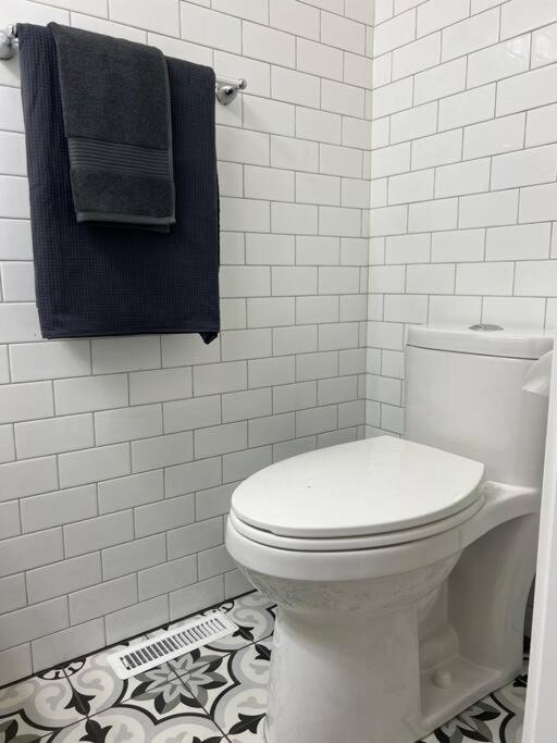 Classy single family house, walk to St Boniface