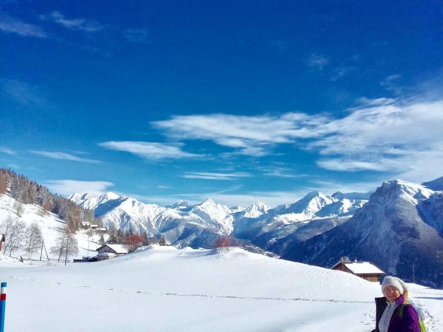 stunning panoramic views! Hottube & Sauna