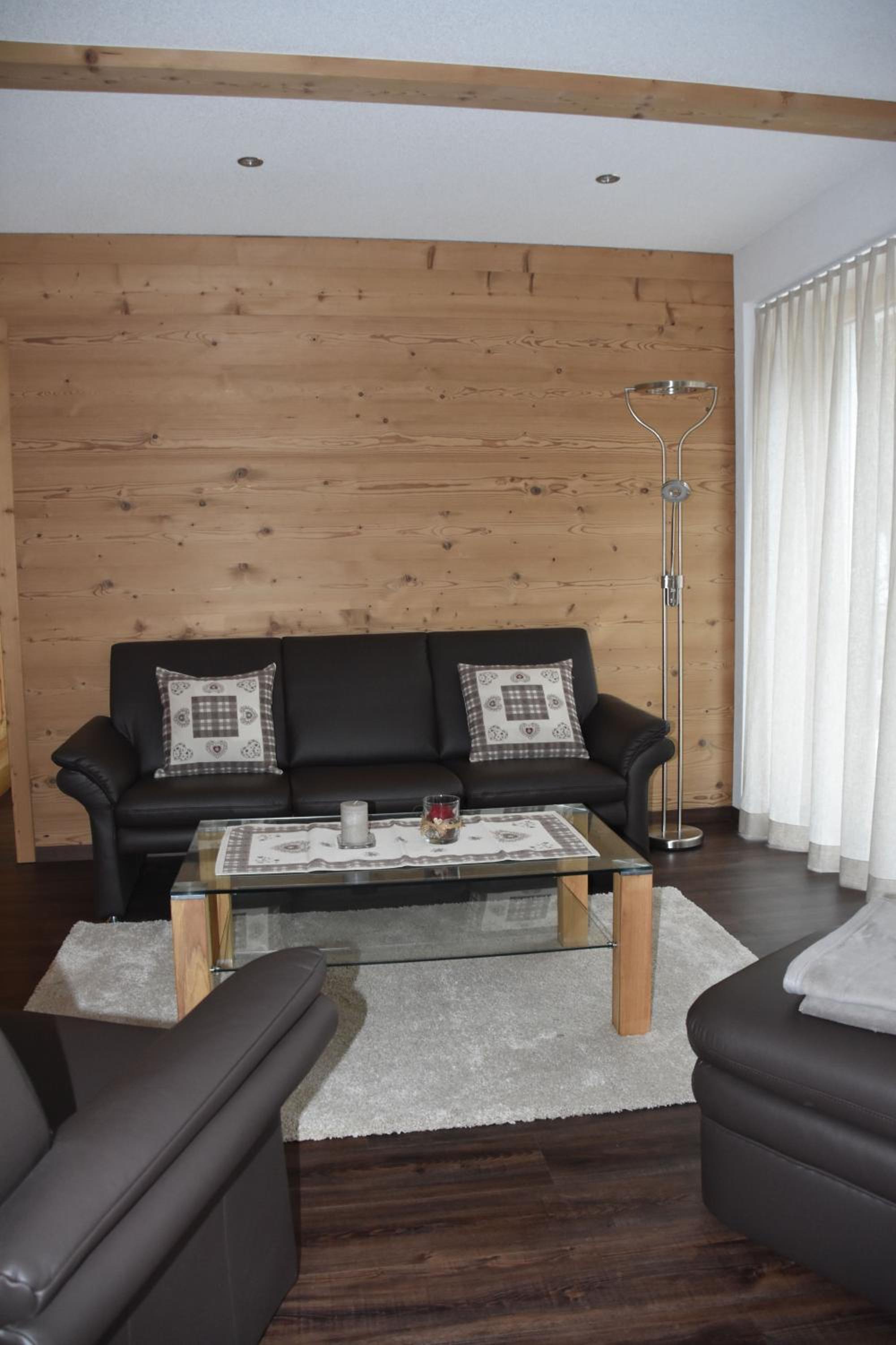 FERIENWOHNUNGEN Chalet Hohturnen