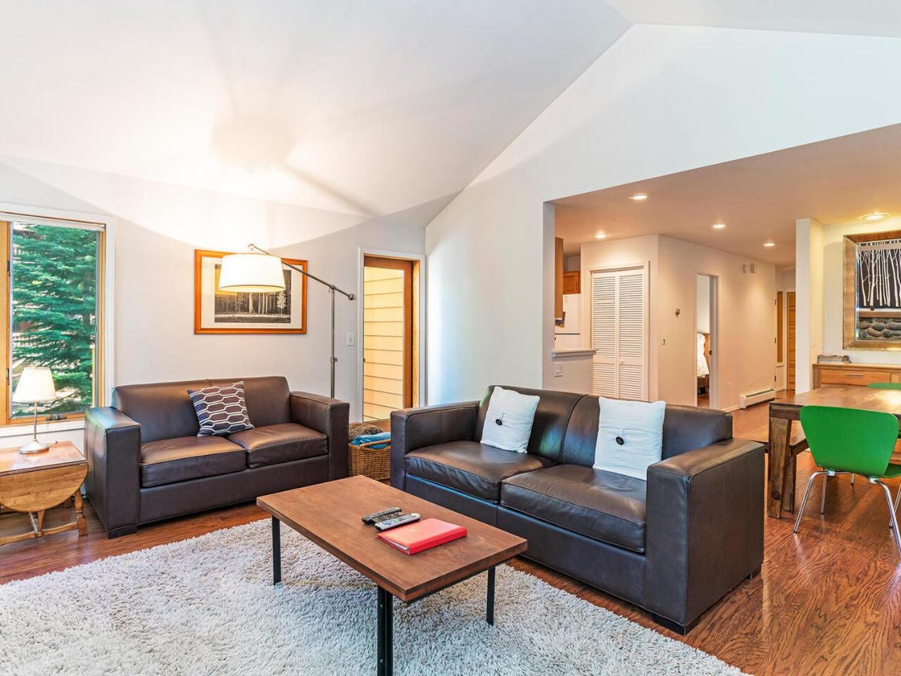 252 McCloud Upper level unit view 5