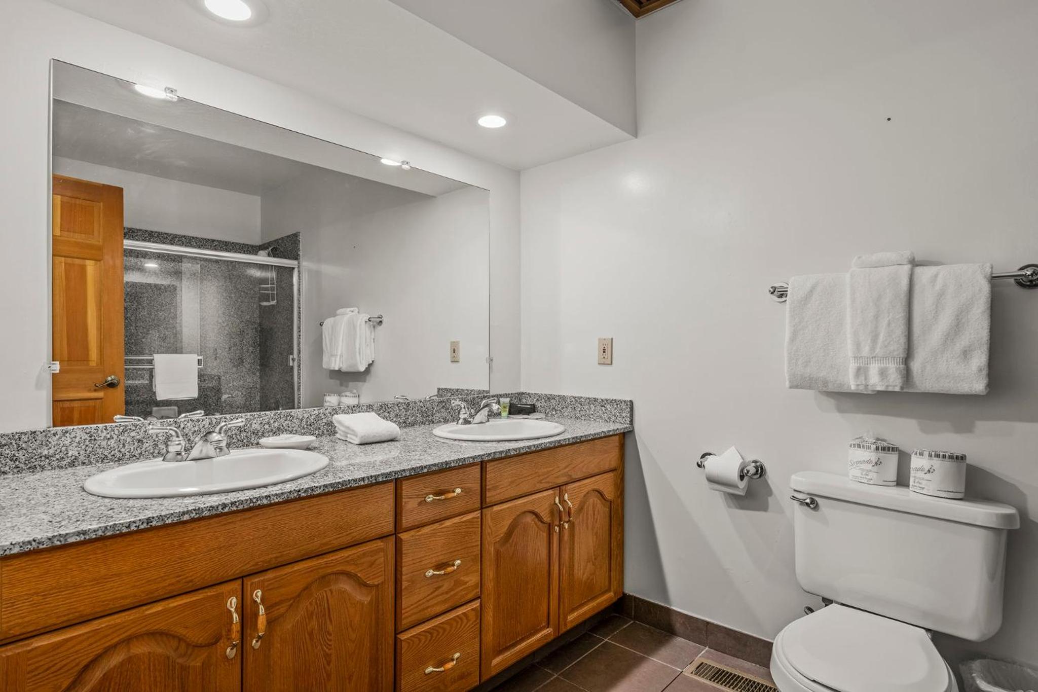 416 Country Club large multi family home - Property Image 23