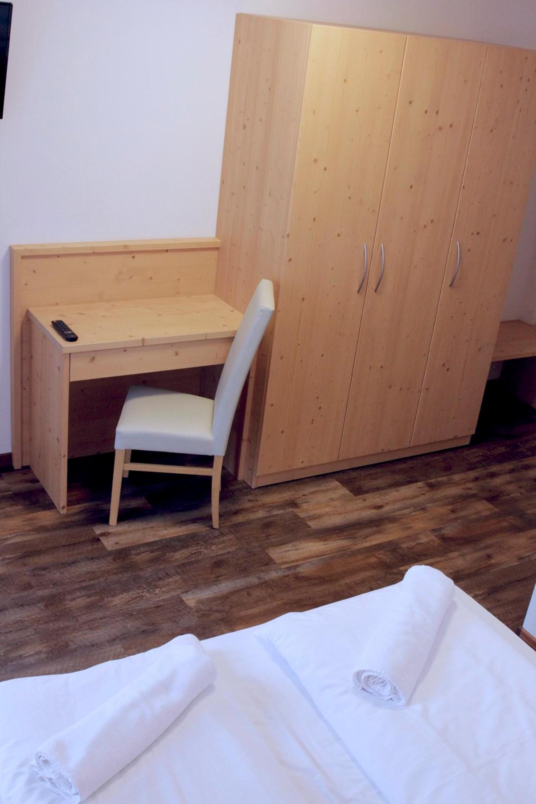 Photo 16