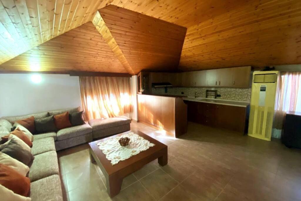 Vila Lumja