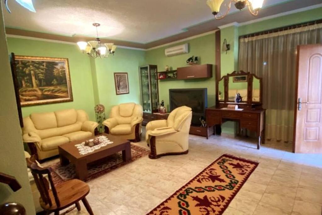 Vila Lumja