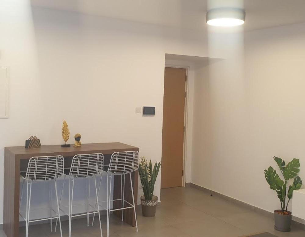 Deluxe 1 Bed Apt Ayios Dometios