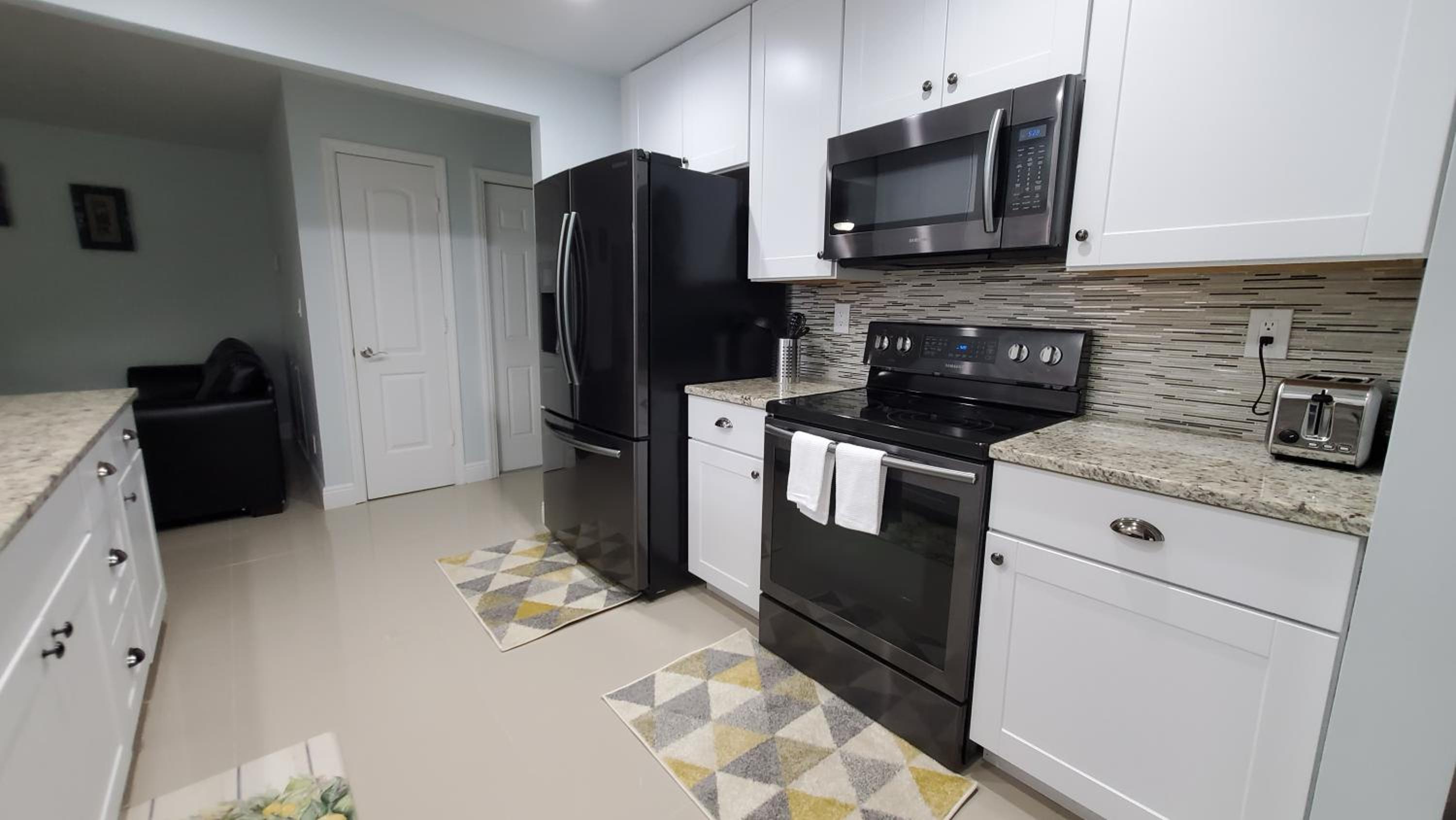 Chardonnay- Luxe home with pool ,spa and close to equestrian - Property Image 18