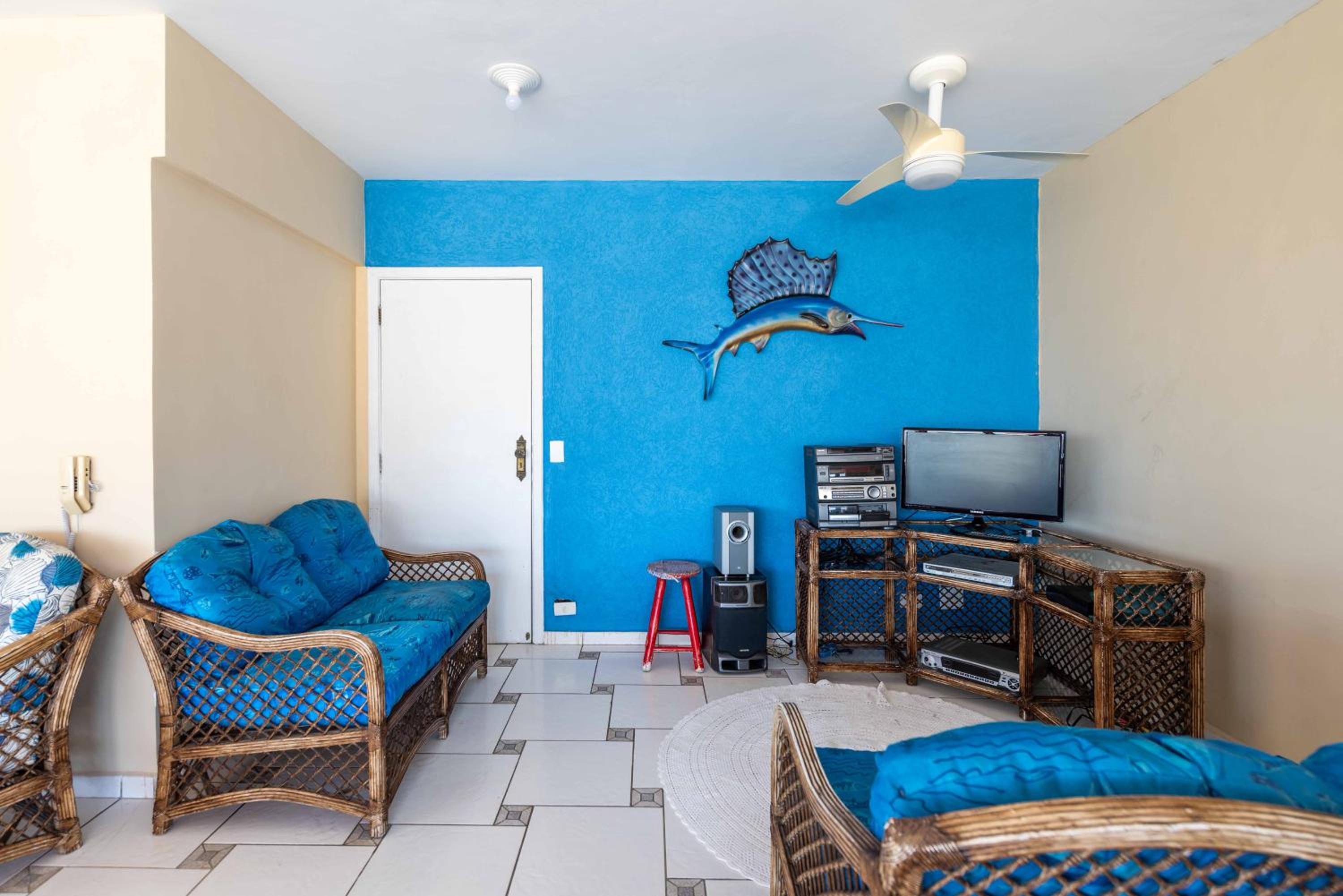 Cobertura em Enseada: 10 min da praia/Wi-Fi/TV