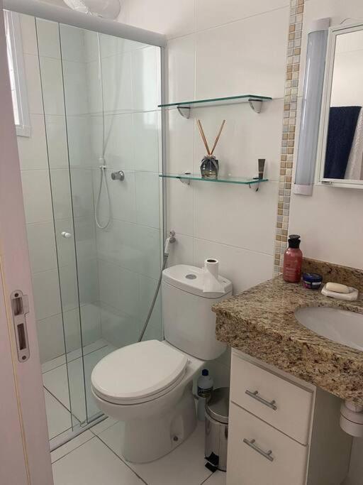 Apartamento de luxo a 150 metros do mar em PG