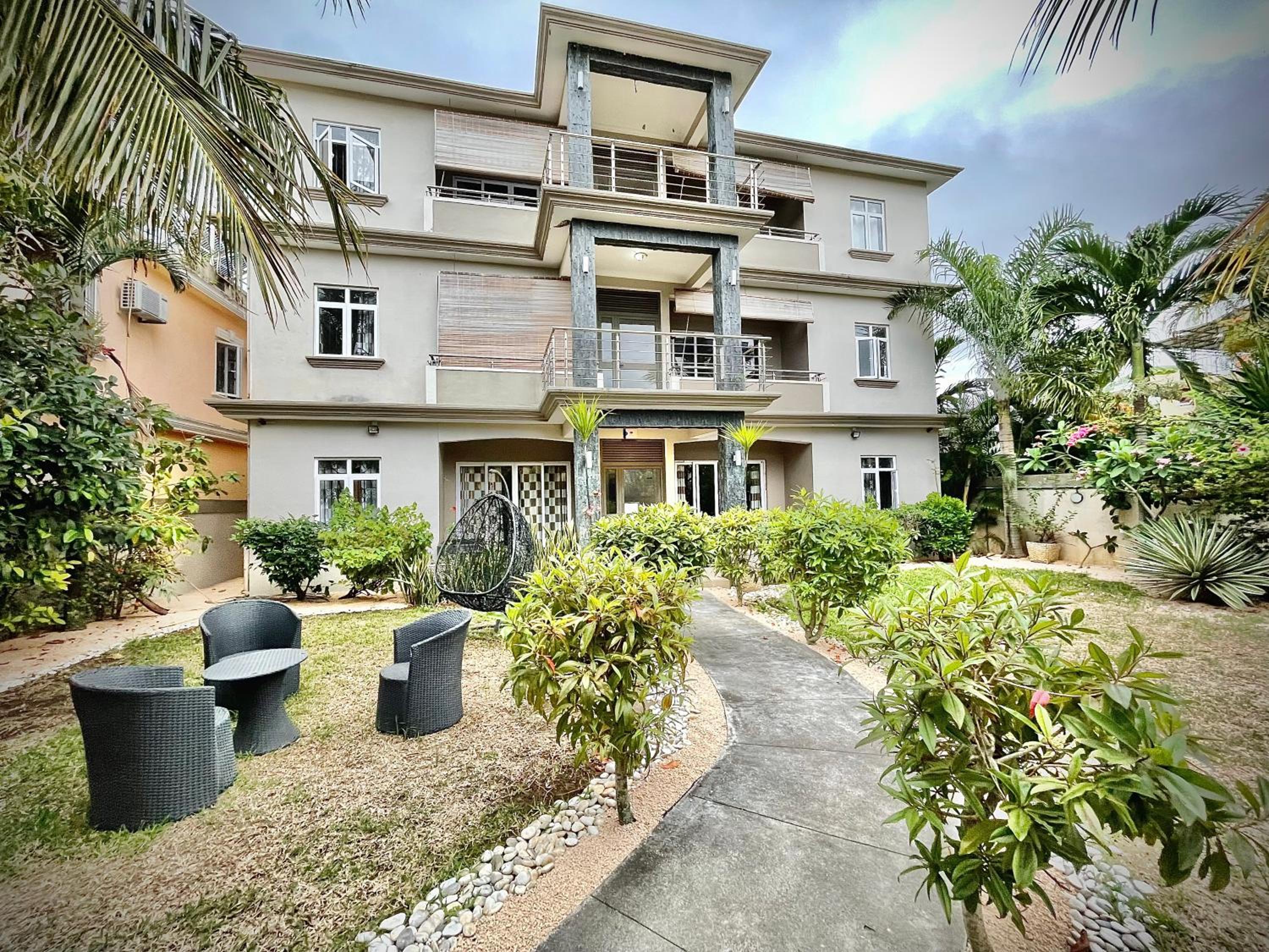 Pebble Bay Garden View F3 view 4