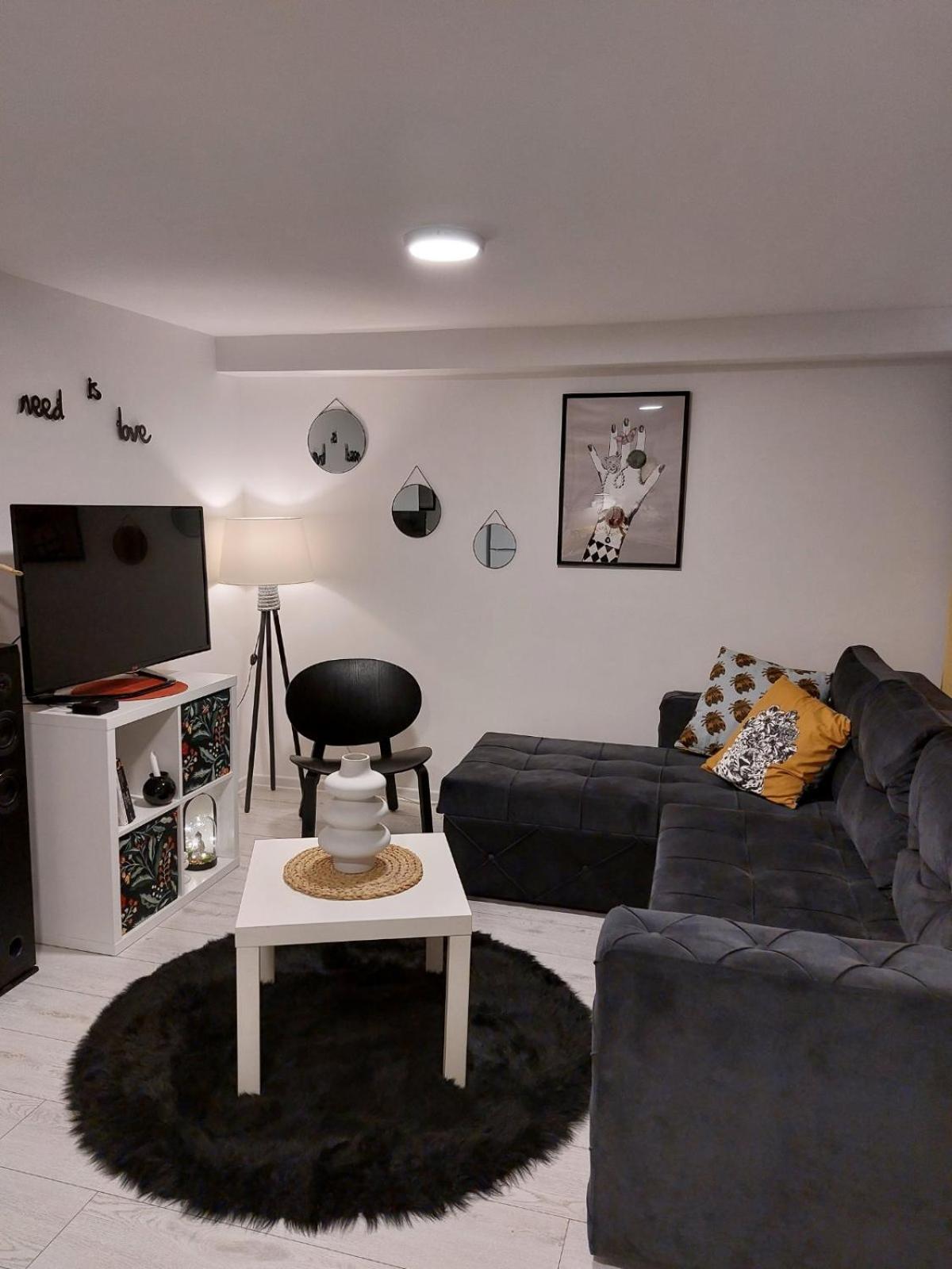 Bowler Hat Apartment Belgrade